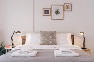 Wide Comfy Studio Apartment Centrally Located In Thissio - 4