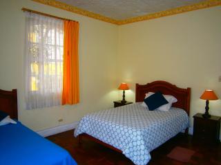 The Yellow House - Quito - 6