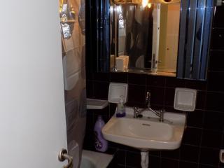 George's Apartment in ''Pedion Areos'' area - Atene - 8