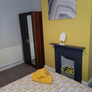 Hollis House - 5 Bedroom Contractor Accommodation in Derby - 1