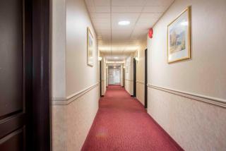 Ramada Limited 100 Mile House - 1