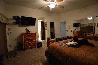 The Bear's Den B&B - 9