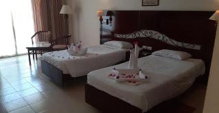 Royal Brayka Beach Resort - Abu Dabbab - 7