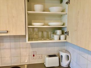 2 Bedrooms Modern Apartment, Lounge, Full Kitchen, Balcony, 5 minutes Stratford Station - Londra - 1