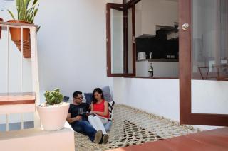 Haus Sathorn 21 Bed and Breakfast - Bangkok - 8