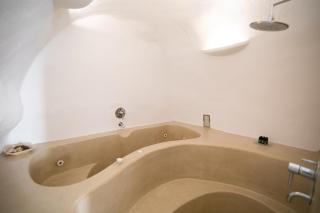 Menias Cave House - 5