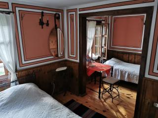 Hadji Neikovi Guest Houses - Koprivshtitsa - 1