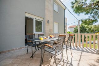 Apartments Zvone - Lokva Rogoznica - 4