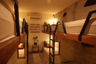 Sante Commune Hostel Yogyakarta - 9