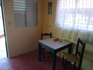 Conrado's Guesthouse B&B - Las Avispas - 8