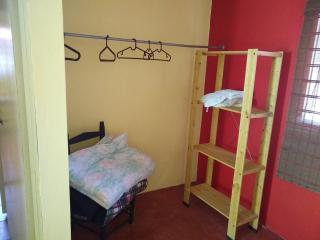 Conrado's Guesthouse B&B - Las Avispas - 7