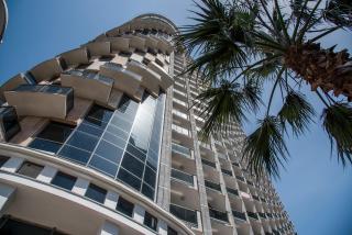 Orbi Sea Towers Apartments - 6
