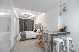 Mythos Luxury Suites - Athens - 3