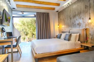Royal Hotel and Suites - Polychrono - 7