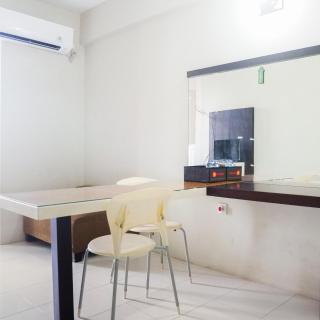 Pool View 2BR at Dian Regency Apartment By Travelio - Surabaya - 7
