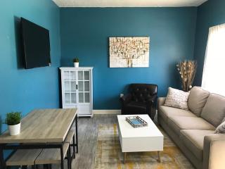 Baby Blue Sky - Price 2bd - Newly remodeled - nearby trails - 9