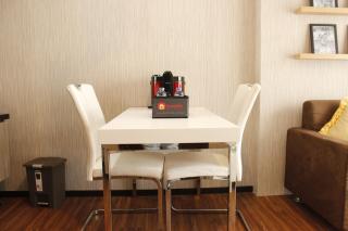Classic 2BR Apartment At Gateway Pasteur near Exit Toll By Travelio - Bandung - 3