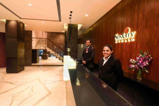 Hotel Suncity Apollo - Gateway Of India - Bombay - 7
