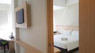 Whiz Prime Hotel Sudirman Makassar - 8