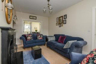 20 village square Glaslough - 5