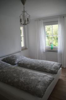 Ferienwohnung am Bodensee mit 2 Schlafzimmer, Wintergarten und Garten mit Grillhaus - Uhldingen-Mühlhofen - 1