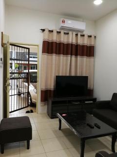 Address No 915, Lorong Uni Central 13, Taman Uni Central, Kuching Samarahan Expressway - Kuching - 4