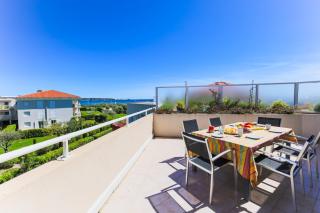 JUAN FLORE AP2035 - Juan-Les-Pins, by Riviera Holiday Homes - Juan-les-Pins - 9