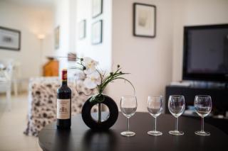 JUAN FLORE AP2035 - Juan-Les-Pins, by Riviera Holiday Homes - Juan-les-Pins - 2