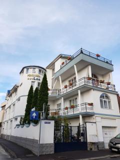 Pensiunea Leo - Braşov - 0