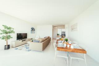 UNIQUE LUXURY DESIGNERS APARTMENT RIGHT NEXT TO THE BEACH - 2