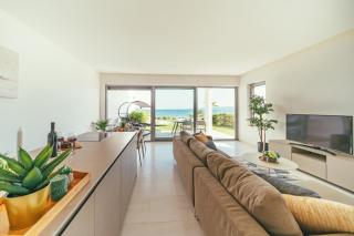 UNIQUE LUXURY DESIGNERS APARTMENT RIGHT NEXT TO THE BEACH - 3