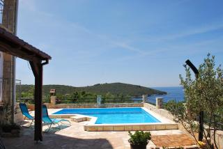 Villa Lunaris - Maslinica - 8