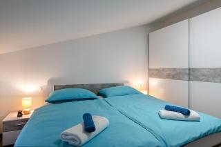 Hana - attic apartment in city center - Pula - 1