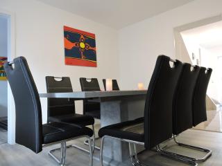 Haus Ferienwohnungen Hubert - Saarbrücken - 1