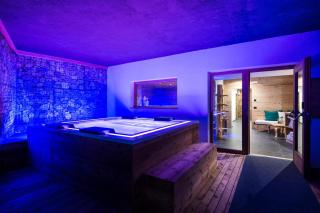 Les Dolomites Mountain Lodges - San Martino in Badia - 1