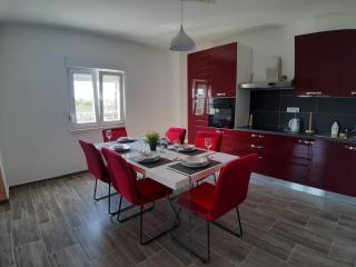 Holiday House Ivan - Donji Zemunik - 4
