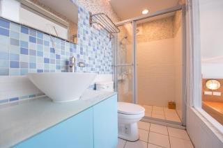 Her Man Hostel - 4