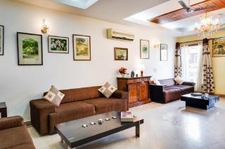 Hostie Aarna - 4BHK Independent Apartment at Kailash Colony, South Delhi - New Delhi - 0