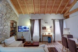 Luminous 2BD stone Apt in the alleys of Corfu town - Città di Corfù - 1