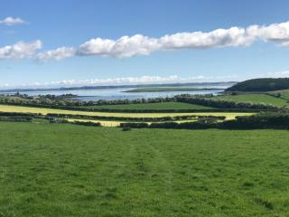 Tracey's Farmhouse Cottage - 8