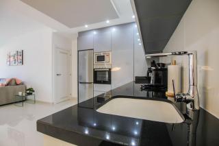 Playa Elisa Costa 819 - Pool view 400m from Mil Palmeras beach - 1