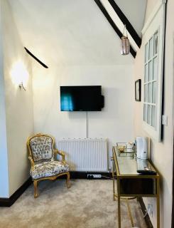 Oldlands Farmhouse Gatwick - Horley - 6