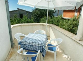 Apartments with swimming pool Mavarstica, Ciovo - 2053 - Trogir - 3