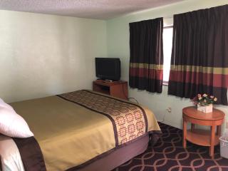 Klamath Motor Lodge - Yreka - 1