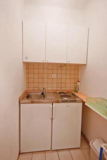 Apartments with parking space Nemira, Omis - 4652 - Tice - 4