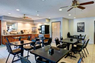 SureStay Plus Hotel by Best Western Redding - Redding - 7