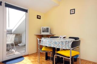 Apartments by the sea Selce, Crikvenica - 4802 - Selce - 2