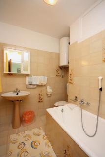 Apartments and rooms by the sea Banjol, Rab - 5077 - 2