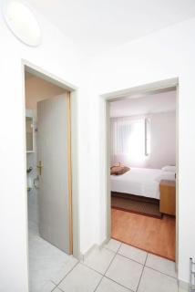 Apartments with parking space Murter - 5084 - 6