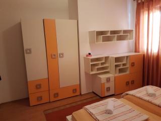 Family-friendly apartments with swimming pool Bibinje, Zadar - 5778 - Bibinje - 1